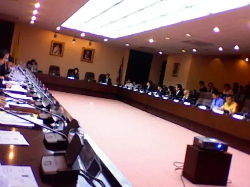 photo-40 ประชุมใหญ่และมีความรับผิดชอบขนาดนี้น่าจะมีเบี้ยประชุมซักครั้งละ 20,000