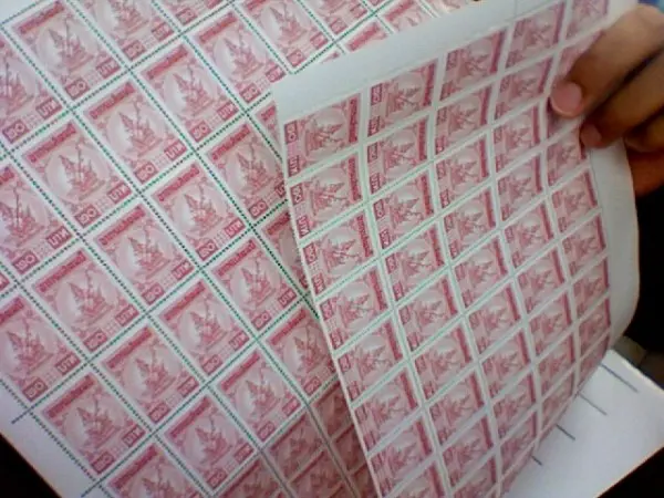 stamp อากรสแตมป์จำนวนมากที่น้อง admin ต้องติดแนบสัญญาสำหรับโปรเจ็คราคาสามล้านบาท