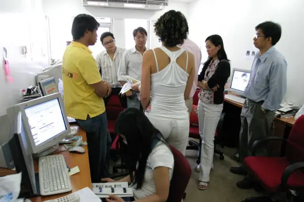 tigeridea-4 เม่นกับอัครยังดูผอมอยู่เลยแฮะ :P ส่วนน้องปลาเทพ flash ใส่เสื้อเหลือง น้องนกด้านขวา