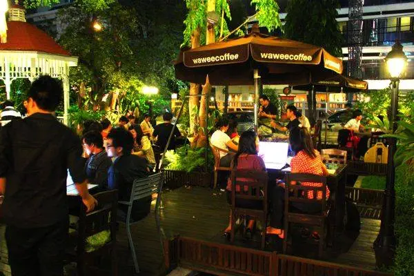wawee-ihear-14 บรรยากาศร้านวาวีอีกมุมหนึ่ง