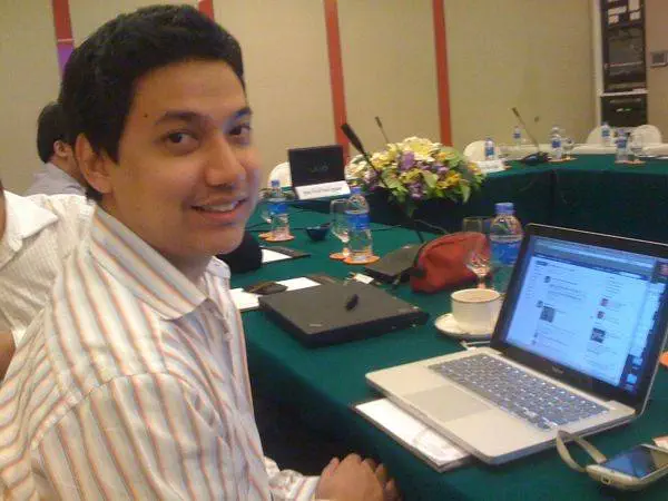 HUNT นั่งข้างคุณฮันท์ อบอุ่นดี :P