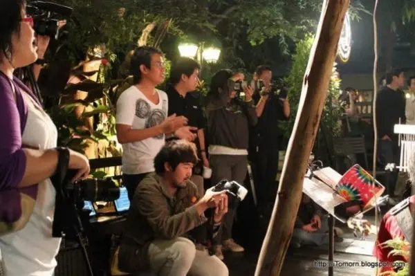 wawee-live-6 ร้องเพลงกับ iHear วงดนตรี Social Media ได้ทั้งลิงก์ทั้งรูปคุ้มจริงไม่ร้องไม่ได้แล้ว !