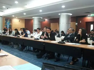 การประชุม focus group ที่กทช ภาพโดย @markpeak การประชุม focus group ที่กทช ภาพโดย @markpeak