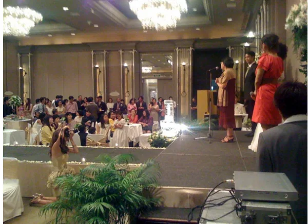 สาวตากล้องมุมซ้ายล่างลีลาเหลือร้าย สาวตากล้องมุมซ้ายล่างลีลาเหลือร้าย