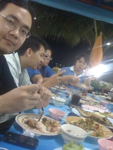 มื้อประวัติศาสตร์ 3G ณ ร้านอุดมโภชนา มื้อประวัติศาสตร์ 3G ณ ร้านอุดมโภชนา