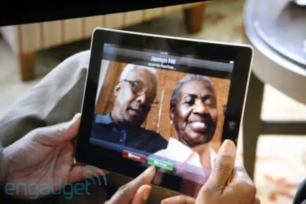 facetime กับพ่อแม่ ด้วย ipad2 facetime กับพ่อแม่ ด้วย ipad2