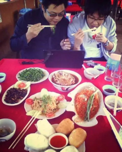 ทำงานไปด้วย กินอาหารยูนนานที่ปายไปด้วย! ทำงานไปด้วย กินอาหารยูนนานที่ปายไปด้วย!