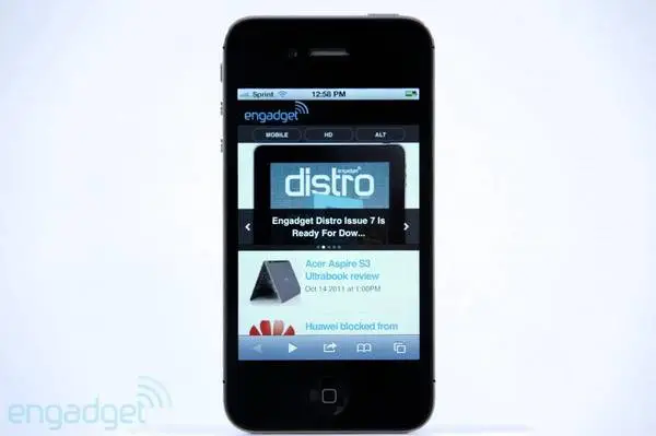 iPhone 4S ด้านหน้า ดูไม่ออกเลยครับว่าต่างจาก iPhone 4 อย่างไร iPhone 4S ด้านหน้า ดูแทบไม่ออกเลยครับว่าต่างจาก iPhone 4 อย่างไร