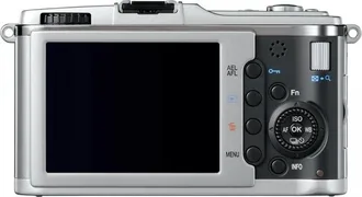 e-p1_rear E-P1 มีจอใหญ่เช่นเดียวกับ canon 500D