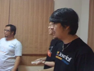 hohoteam-molek hohoteam-molek ตีกอล์ฟกันอยู่
