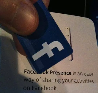 บัตร facebook presence ใบจิ๋ว บัตร facebook presence ใบจิ๋ว
