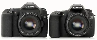 EOS 60D ด้านขวาจะอันเล็กลงถ้าเทียบกับ EOS 50D รุ่นก่อน และบอดี้ไม่ใช่เหล็ก EOS 60D ด้านขวาจะอันเล็กลงถ้าเทียบกับ EOS 50D รุ่นก่อน และบอดี้ไม่ใช่เหล็ก