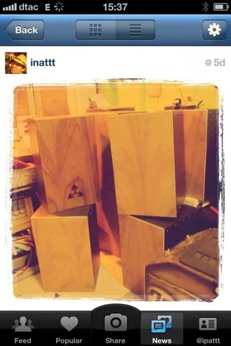 โรงงานกาฮองของนัท จากเดิมที่เคยทำเองก็เปลี่ยนมาออกแบบและให้คนอื่นช่วยผลิตให้ โรงงานกาฮองของนัท จากเดิมที่เคยทำเองก็เปลี่ยนมาออกแบบและให้คนอื่นช่วยผลิตให้