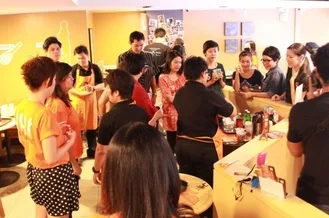 ชมสาธิตการชงกาแฟ Starbucks VIA ข้าพเจ้าทวีตแหลก ชมสาธิตการชงกาแฟ Starbucks VIA ข้าพเจ้าทวีตแหลก